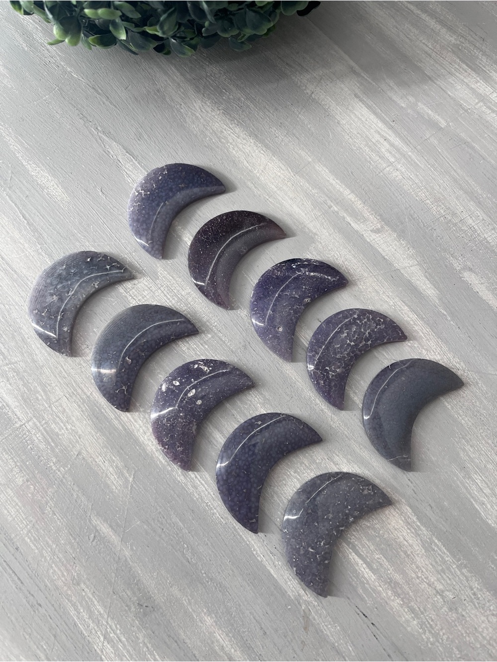 Grape Agate Moon - Picture 4 of 6